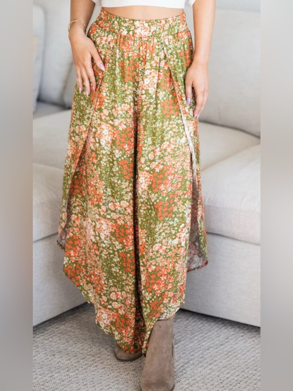Olive & Coral floral flowy Sozy tencel pants with side slits NWOT